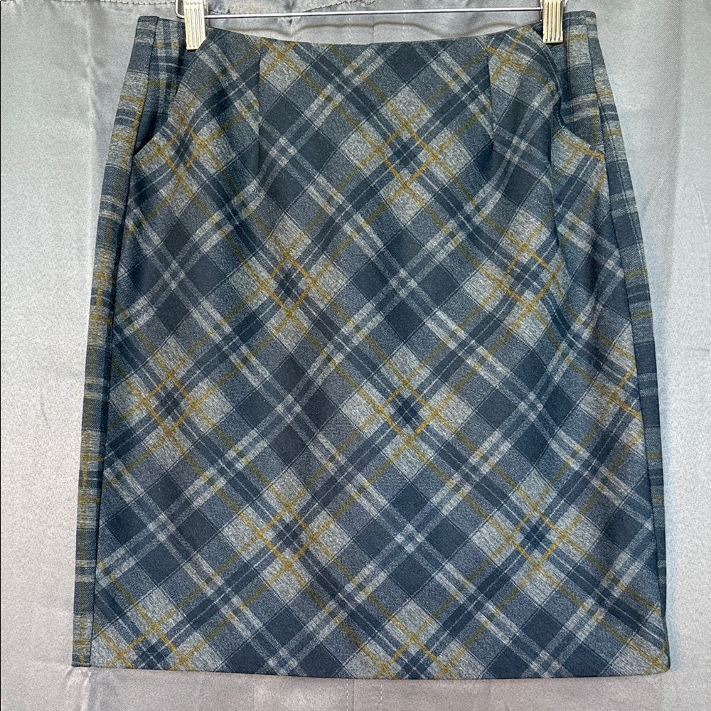 CAbi Gray and Navy Plaid Pencil Skirt with pockets